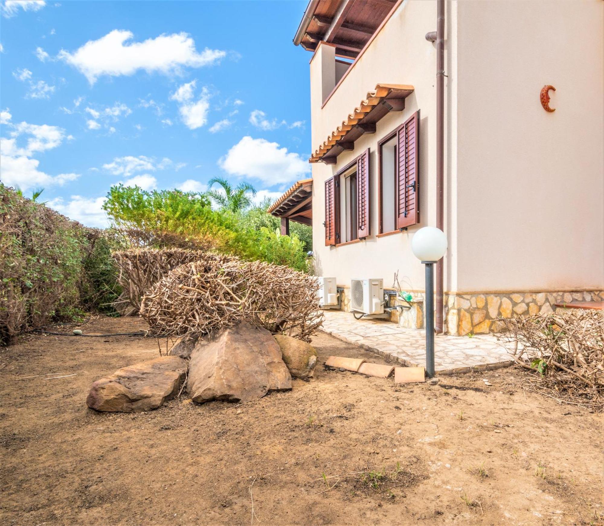 Sole Mare Deluxe Villa กัมโปเฟลิเช ดิ โรชเชลลา ภายนอก รูปภาพ