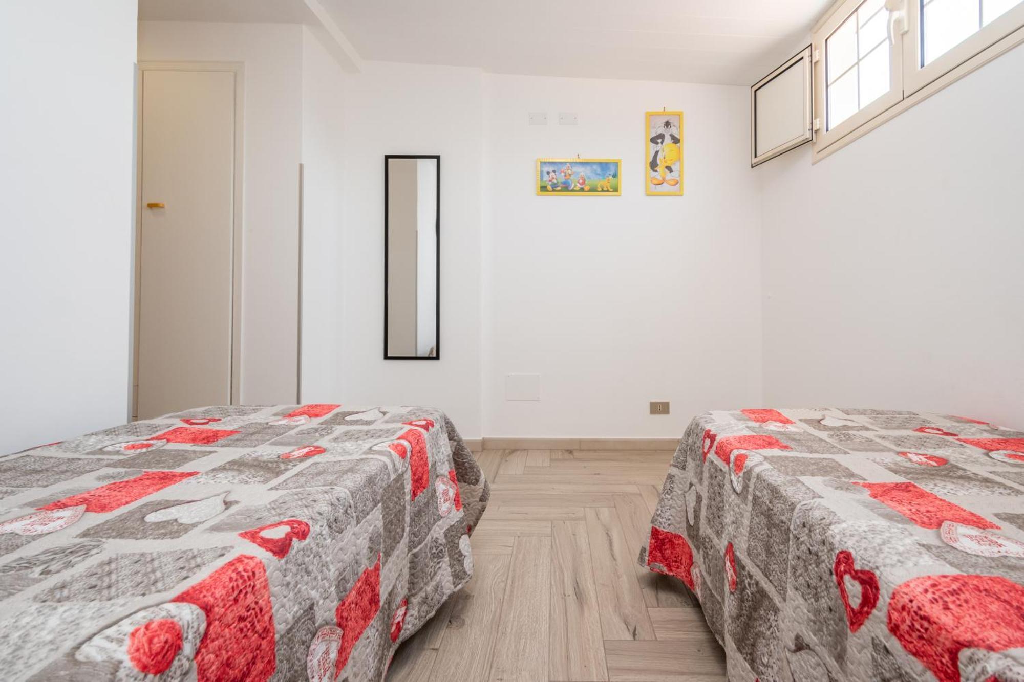Sole Mare Deluxe Villa กัมโปเฟลิเช ดิ โรชเชลลา ห้อง รูปภาพ