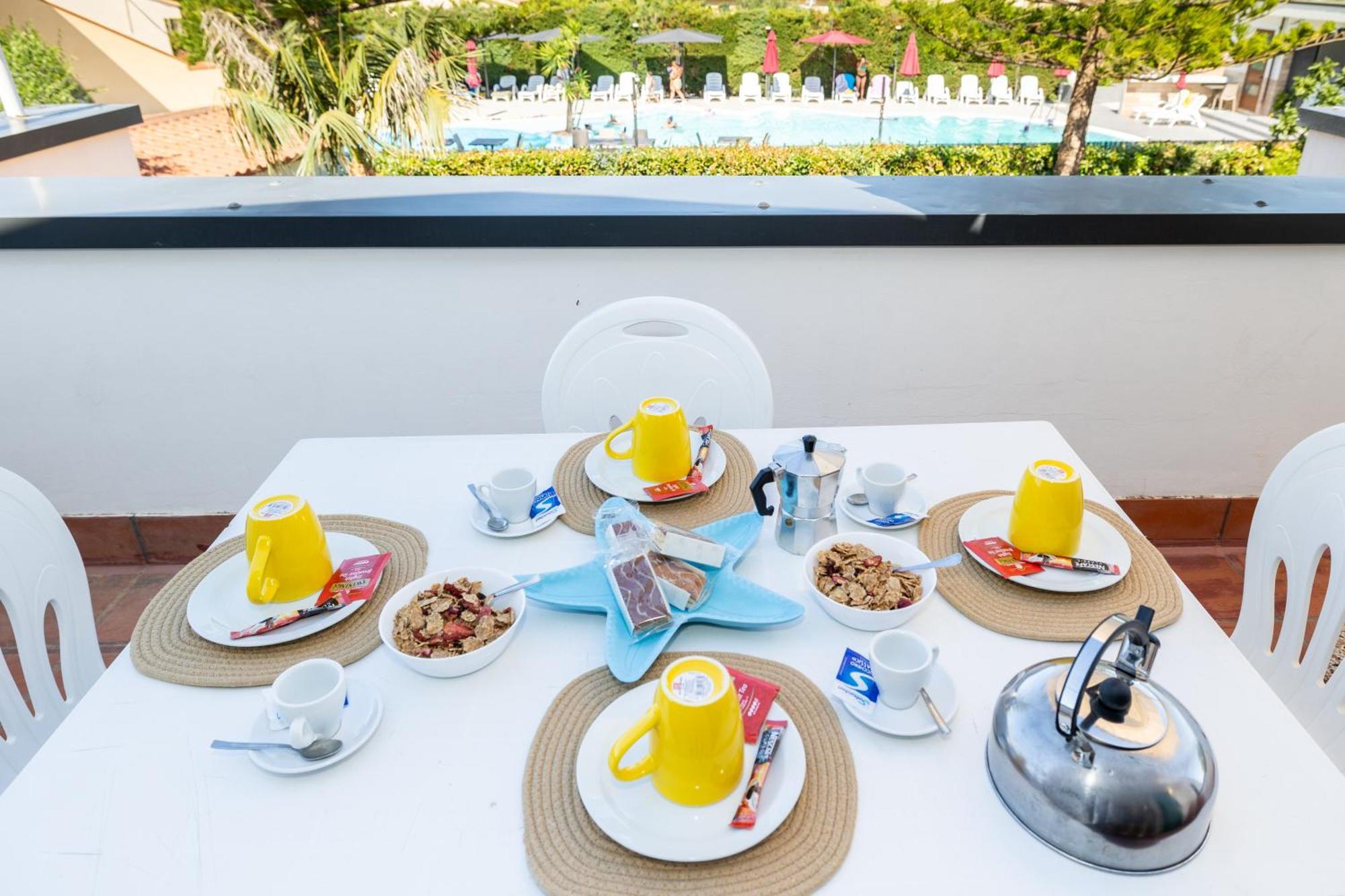 Sole Mare Deluxe Villa กัมโปเฟลิเช ดิ โรชเชลลา ภายนอก รูปภาพ